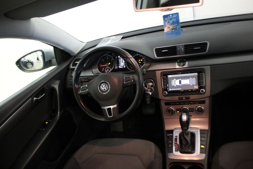 VOLKSWAGEN PASSAT SW BUSINESS 2014 - Photo n°8