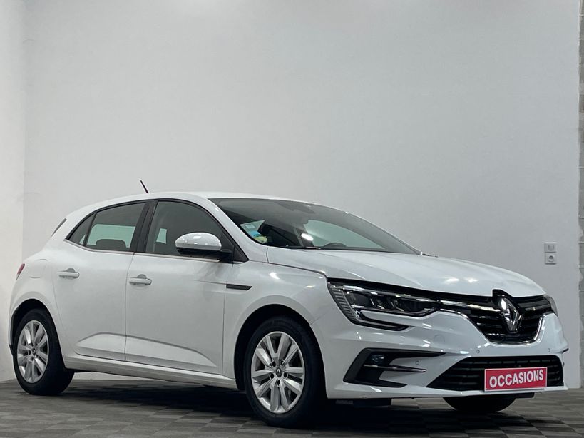 RENAULT MEGANE IV BERLINE 2021 - Photo n°2
