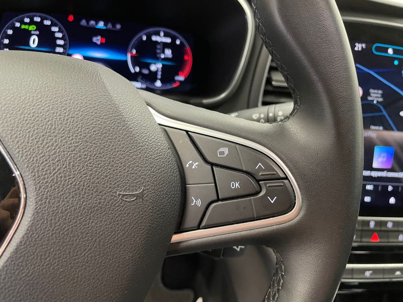 RENAULT MEGANE IV BERLINE 2022 - Photo n°19