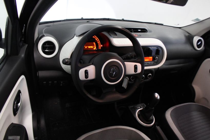 RENAULT TWINGO III 2019 - Photo n°10