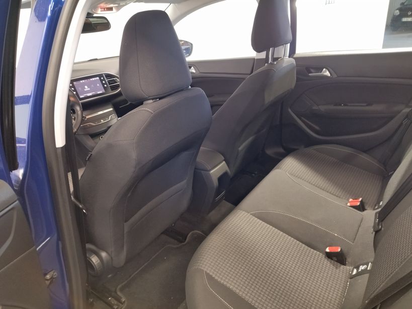 PEUGEOT 308 2019 - Photo n°21