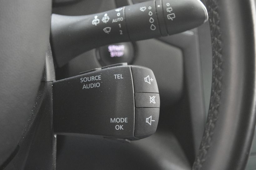 RENAULT MEGANE IV BERLINE 2019 - Photo n°31