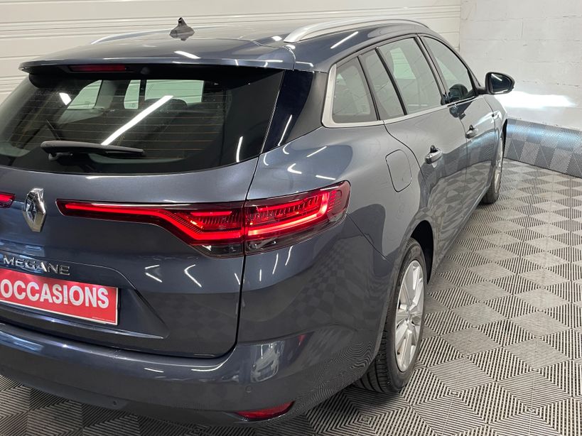 RENAULT MEGANE IV ESTATE 2022 - Photo n°35