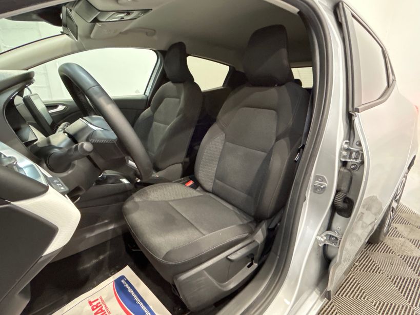 RENAULT CLIO V 2023 - Photo n°9