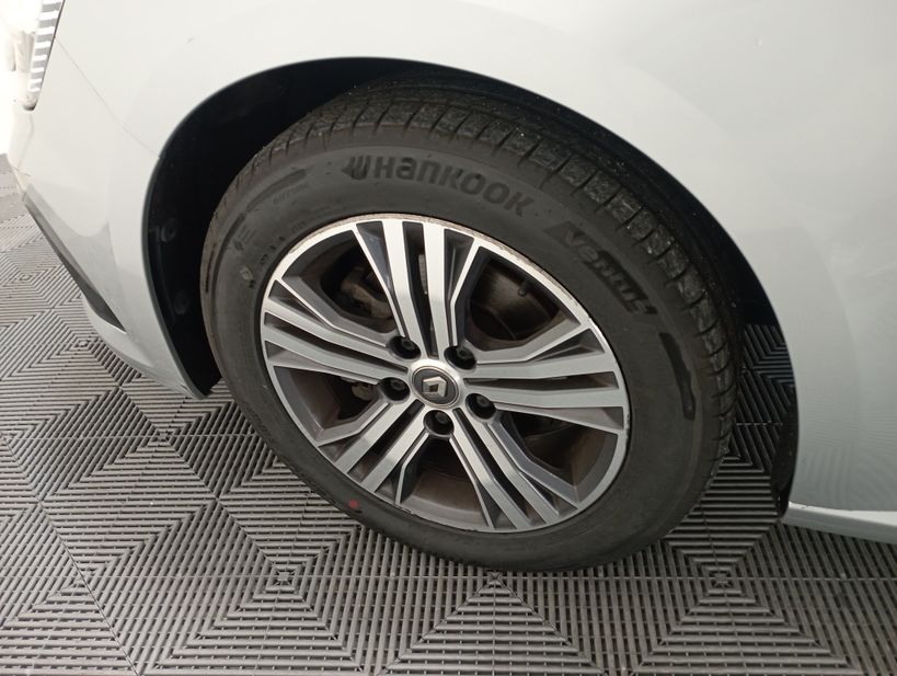 RENAULT MEGANE IV ESTATE 2021 - Photo n°18