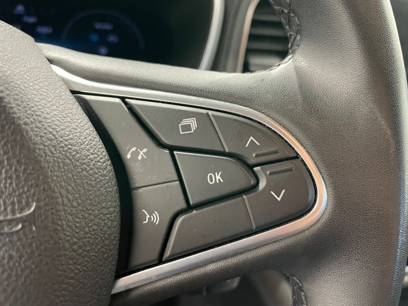 RENAULT MEGANE IV ESTATE 2021 - Photo n°12