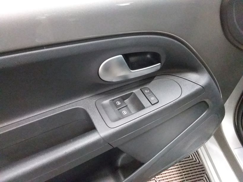 VOLKSWAGEN UP! 2.0 2022 - Photo n°28