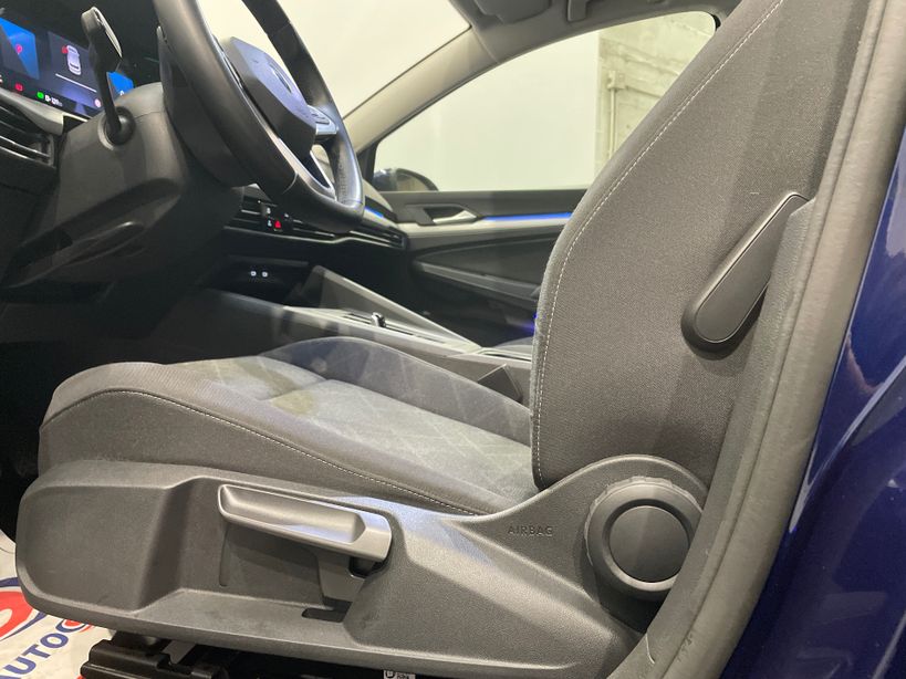 VOLKSWAGEN GOLF 2023 - Photo n°37