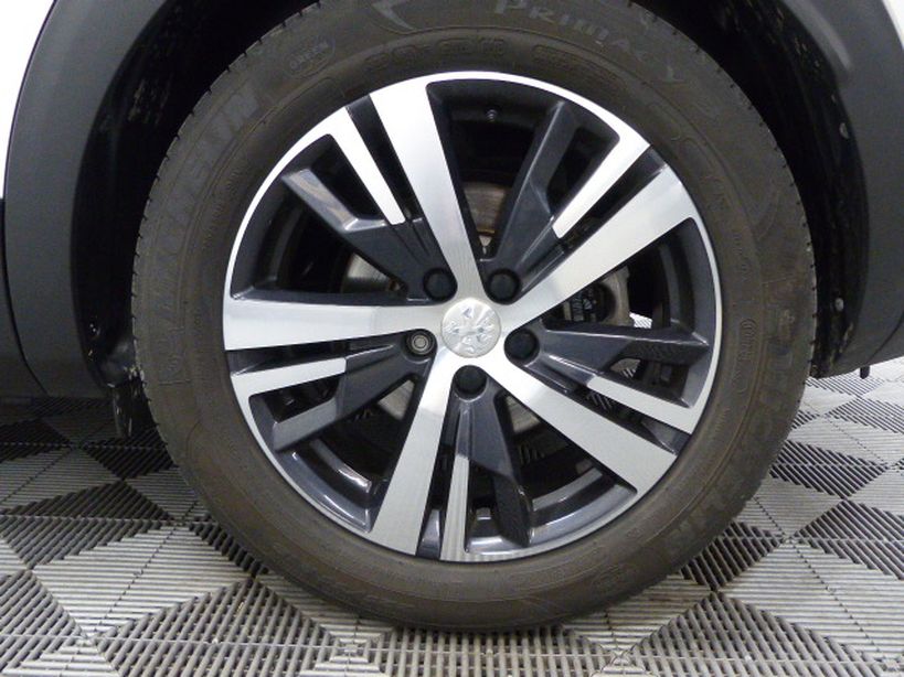 PEUGEOT 3008 2019 - Photo n°16