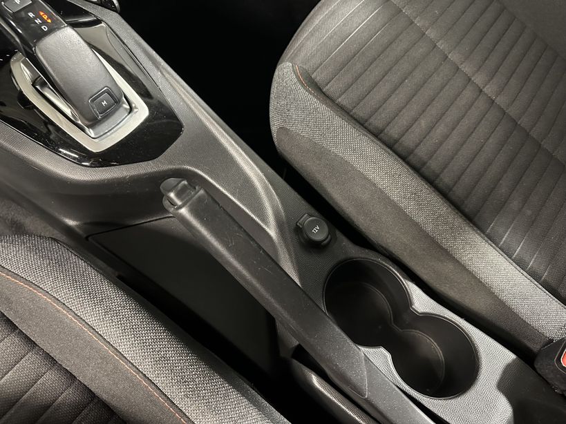 PEUGEOT 2008 BUSINESS 2021 - Photo n°23