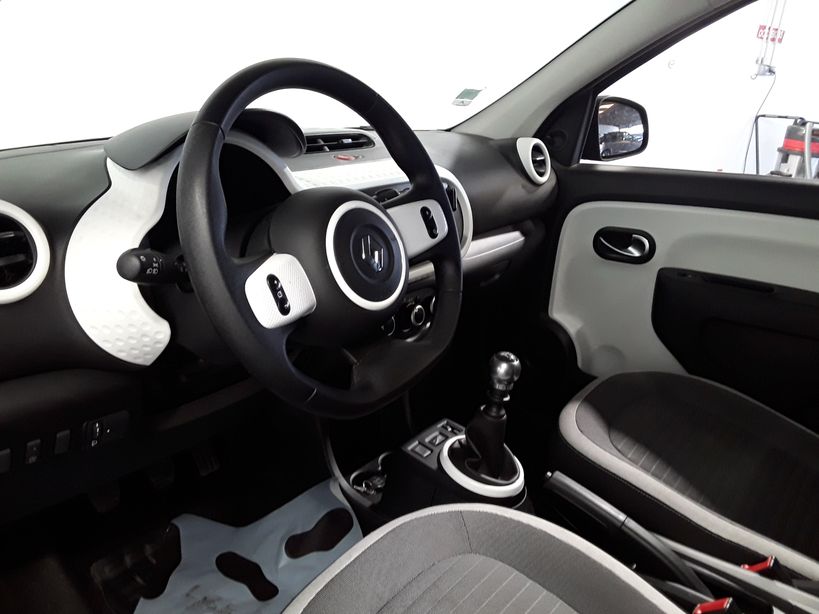 RENAULT TWINGO III 2019 - Photo n°17