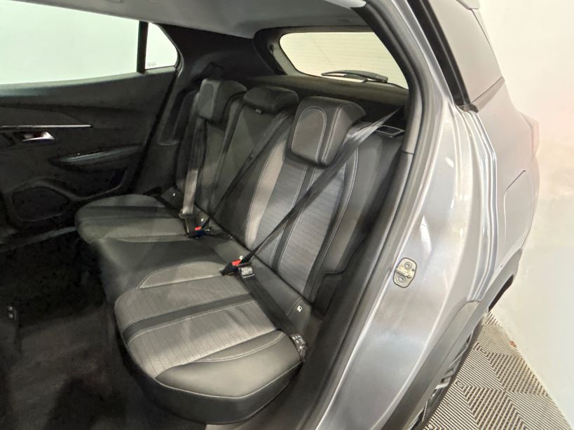 PEUGEOT 2008 BUSINESS 2021 - Photo n°10