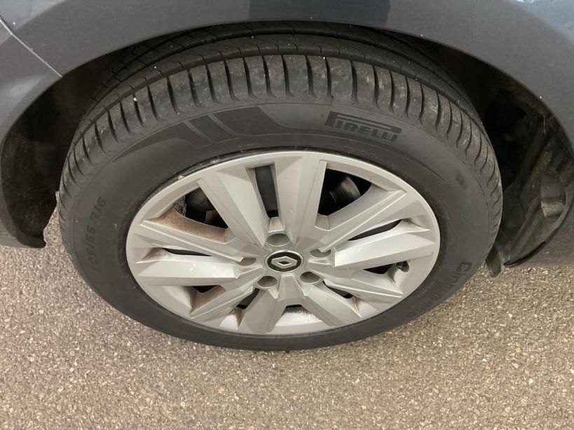 RENAULT MEGANE IV BERLINE 2022 - Photo n°1