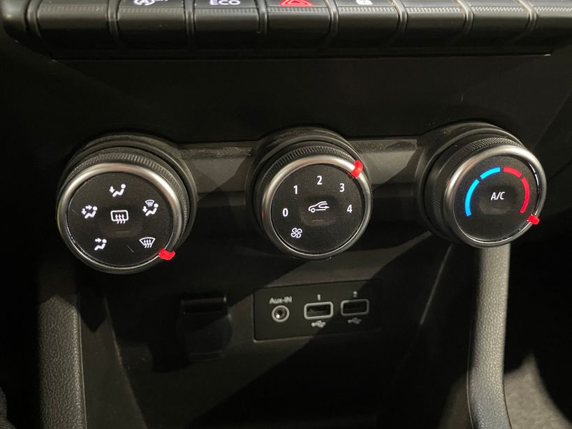 RENAULT CLIO V 2021 - Photo n°24