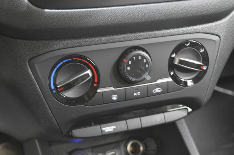 HYUNDAI i20 2020 - Photo n°10
