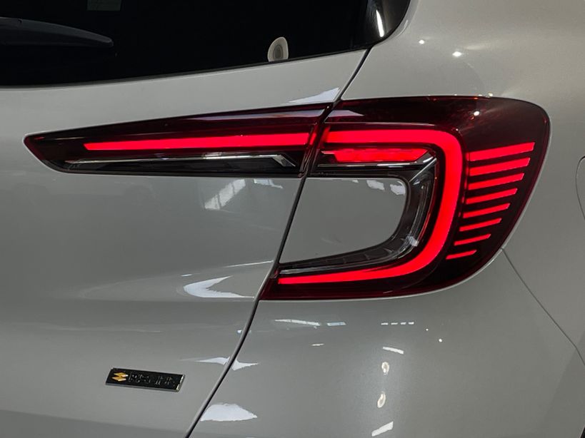 RENAULT CAPTUR 2022 - Photo n°8