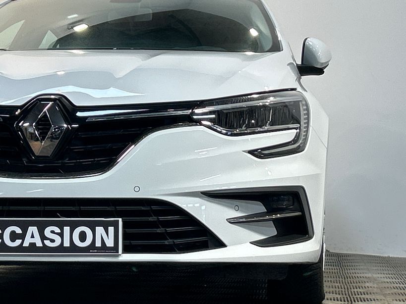 RENAULT MEGANE IV BERLINE 2023 - Photo n°6