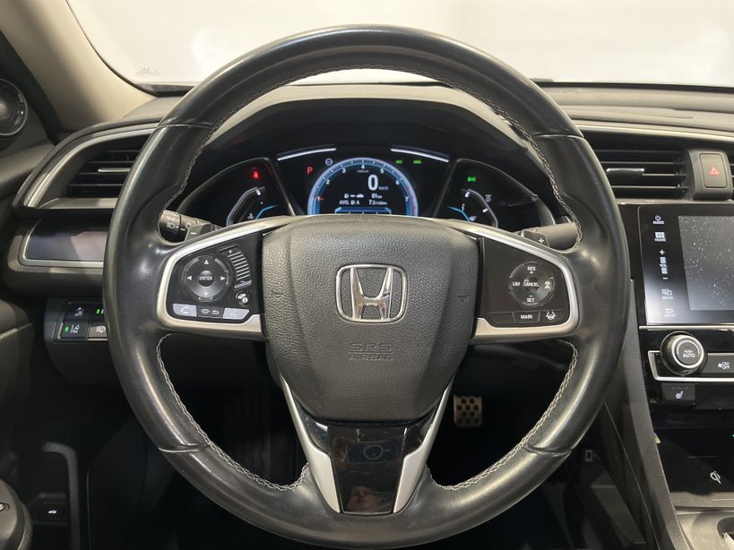 HONDA CIVIC 4 PORTES 2018 2019 - Photo n°11