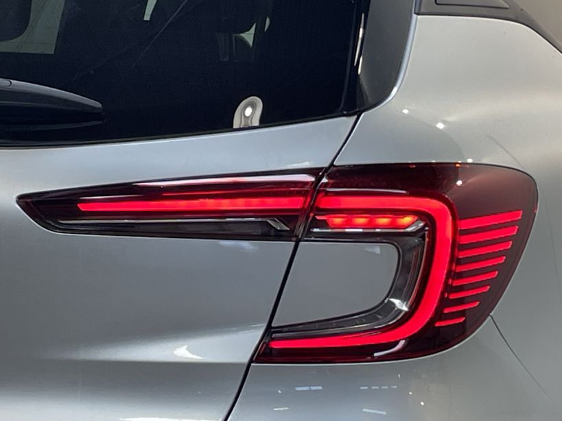 RENAULT CAPTUR 2023 - Photo n°8