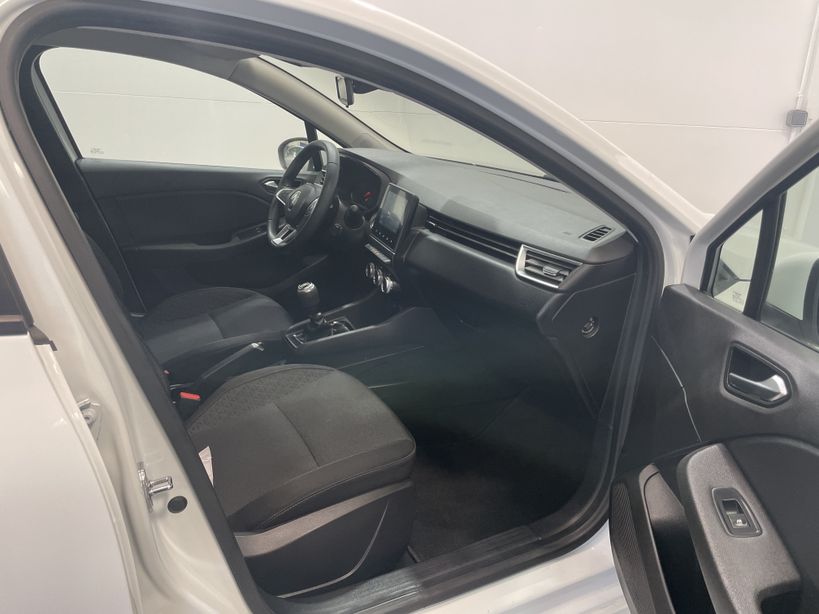 RENAULT CLIO V 2021 - Photo n°7