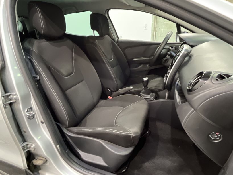 RENAULT CLIO IV 2020 - Photo n°38
