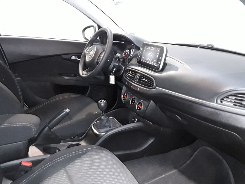 FIAT TIPO 5 PORTES 2017 - Photo n°7