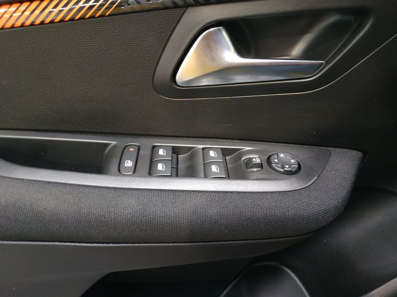 PEUGEOT 208 2022 - Photo n°21