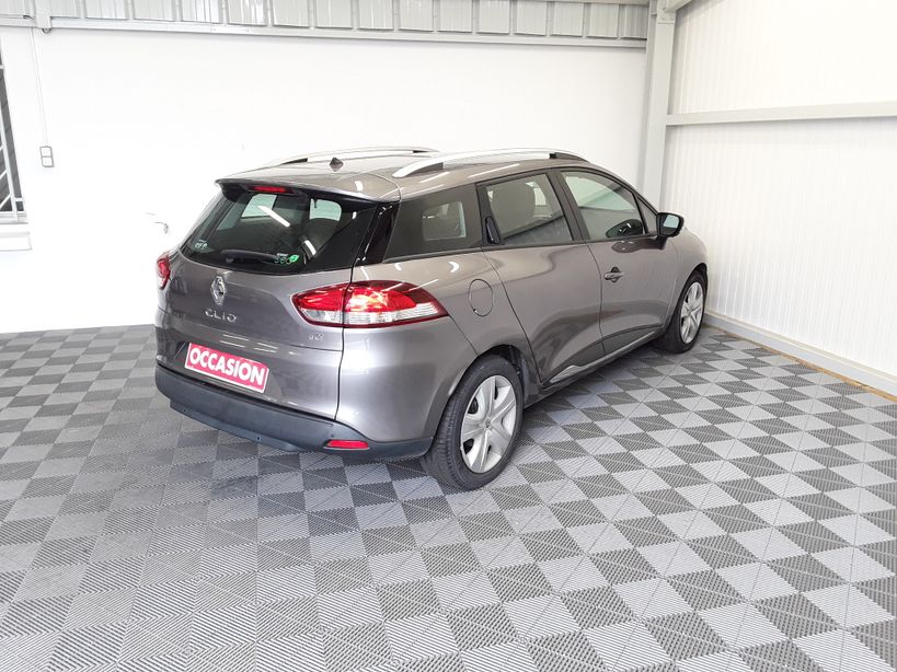 RENAULT CLIO IV ESTATE 2016 - Photo n°4