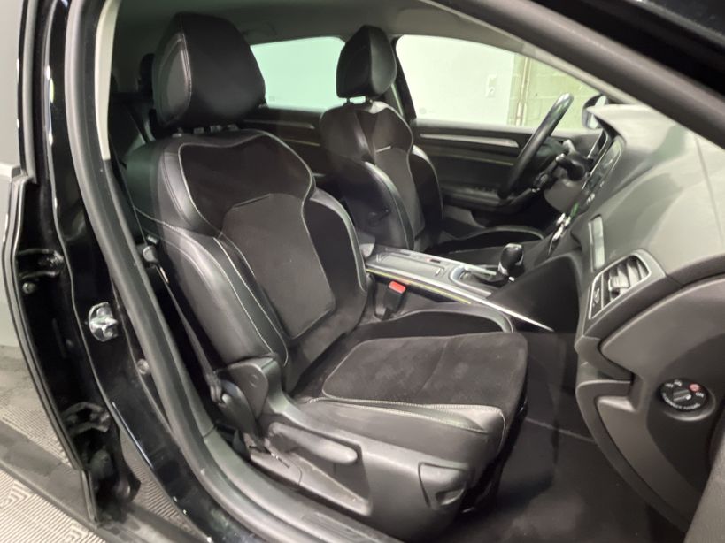 RENAULT MEGANE IV ESTATE 2017 - Photo n°44