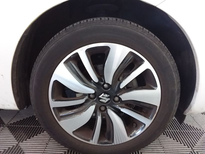 SUZUKI SWIFT 2019 - Photo n°4