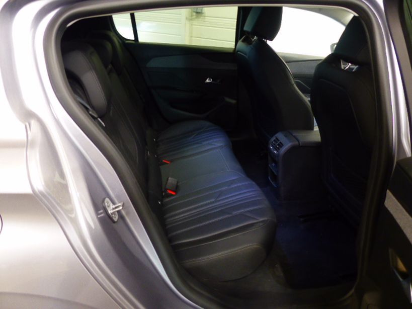 PEUGEOT 308 2023 - Photo n°7