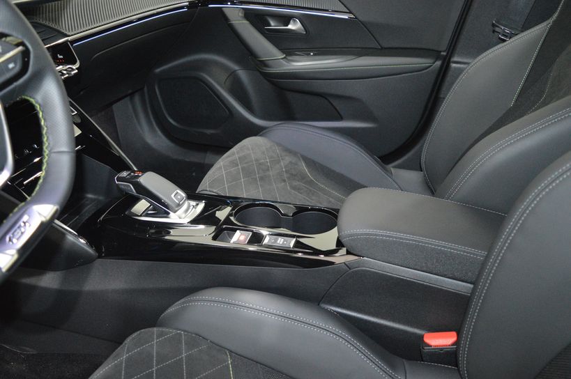 PEUGEOT 2008 2021 - Photo n°21