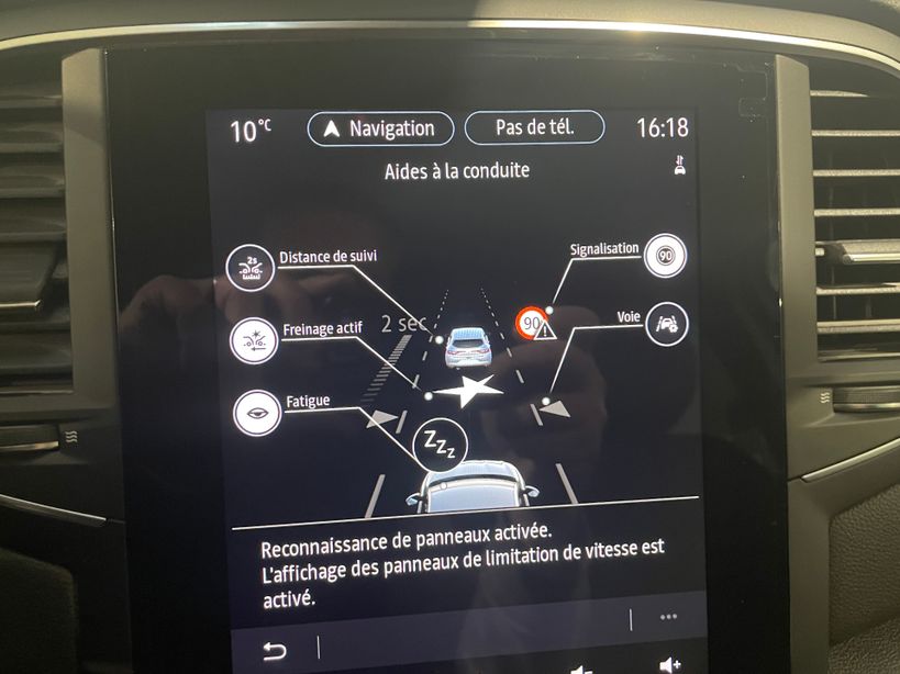 RENAULT MEGANE IV BERLINE 2022 - Photo n°22