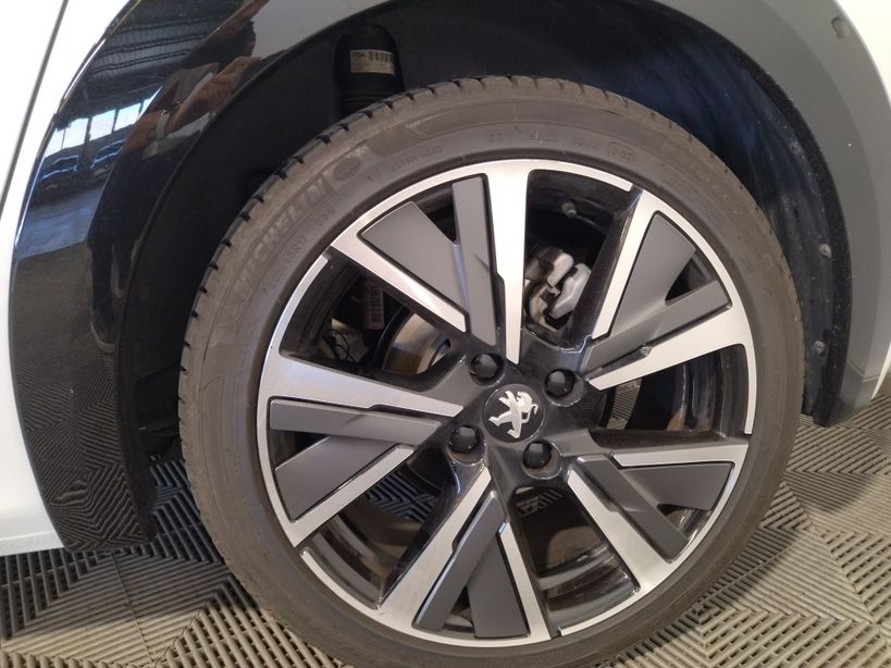 PEUGEOT 208 2020 - Photo n°4