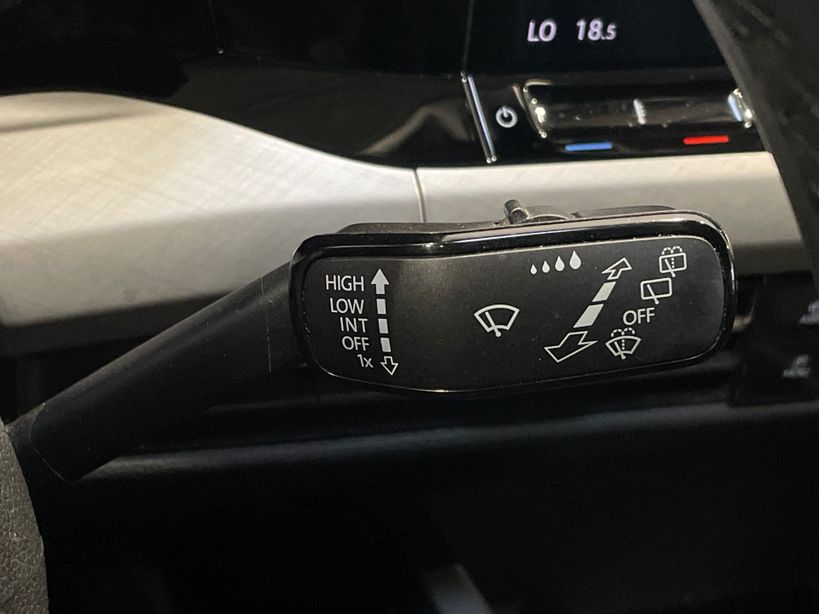 VOLKSWAGEN GOLF 2023 - Photo n°29