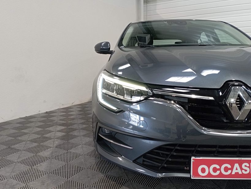 RENAULT MEGANE IV BERLINE 2021 - Photo n°4