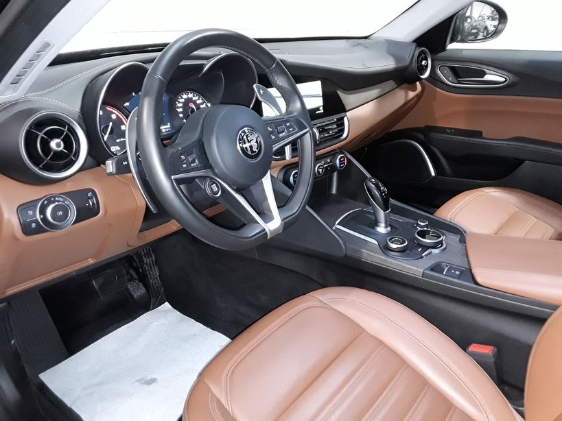 ALFA ROMEO GIULIA 2017 - Photo n°1