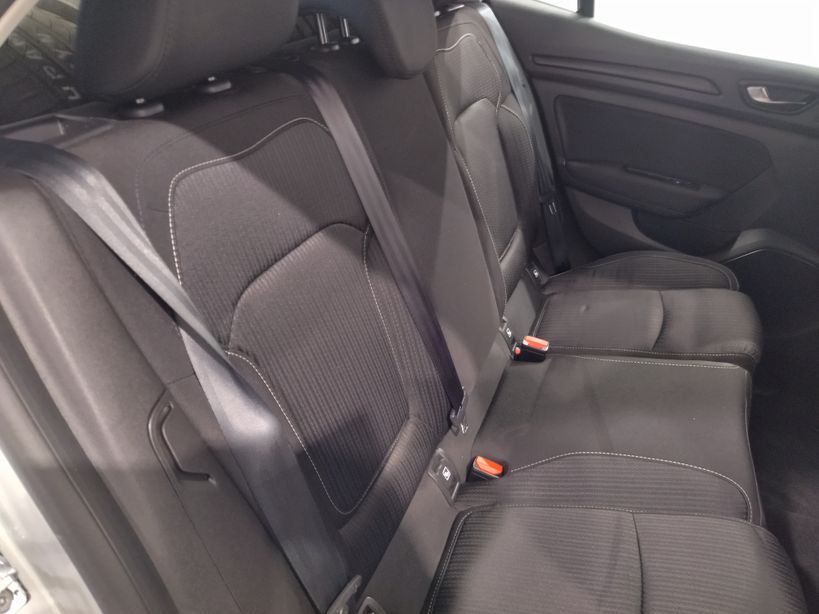 RENAULT MEGANE IV BERLINE BUSINESS 2019 - Photo n°6