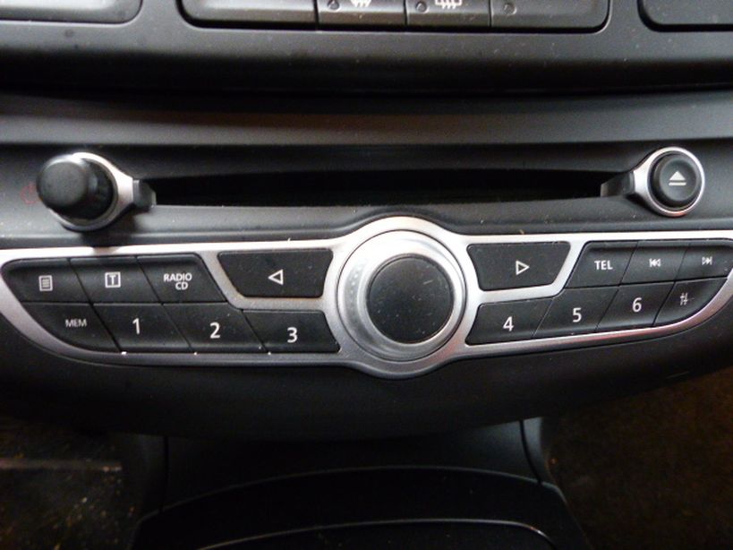RENAULT LAGUNA COUPE 2011 - Photo n°16