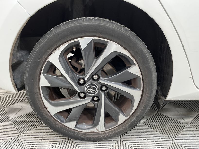 TOYOTA AURIS MY17 2018 - Photo n°9