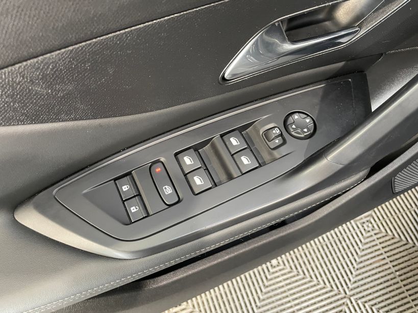 PEUGEOT 308 2023 - Photo n°38