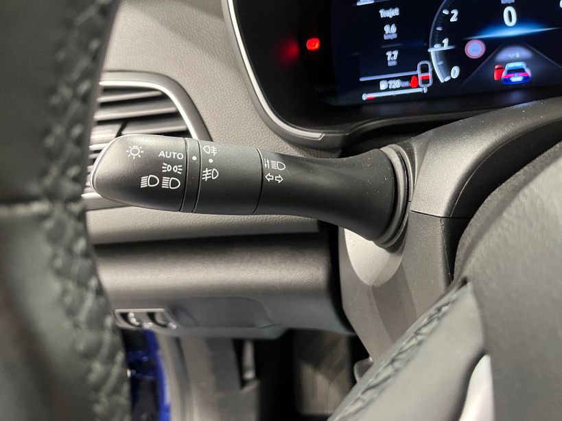 RENAULT MEGANE IV ESTATE 2023 - Photo n°14