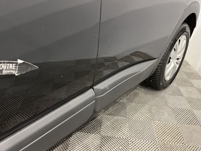 PEUGEOT 3008 BUSINESS 2020 - Photo n°11