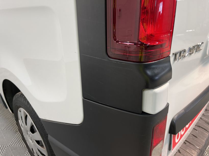 RENAULT TRAFIC FOURGON 2019 - Photo n°10
