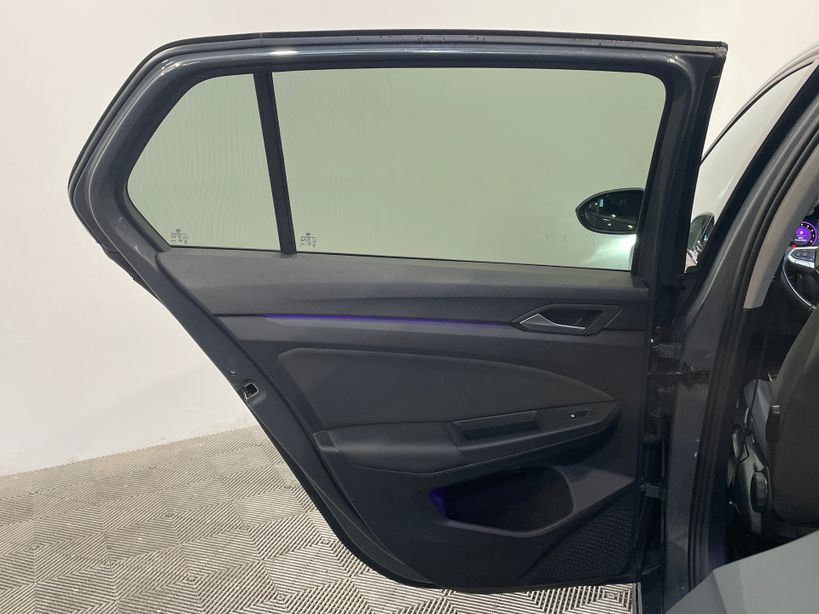 VOLKSWAGEN GOLF 2023 - Photo n°35