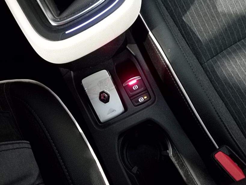 RENAULT CLIO V 2021 - Photo n°24