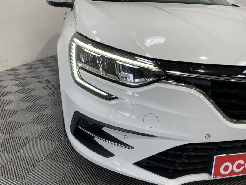 RENAULT MEGANE IV BERLINE 2021 - Photo n°4