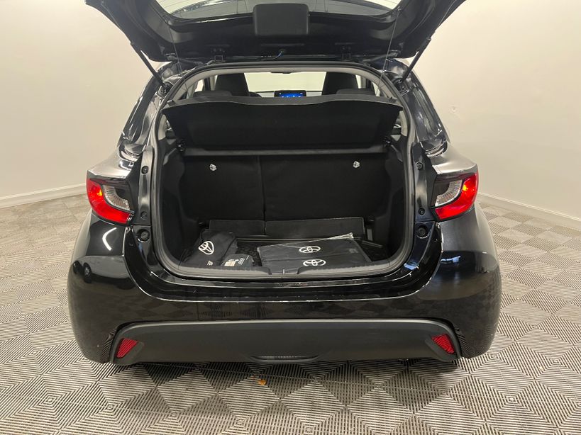 TOYOTA YARIS HYBRIDE 2025 - Photo n°8
