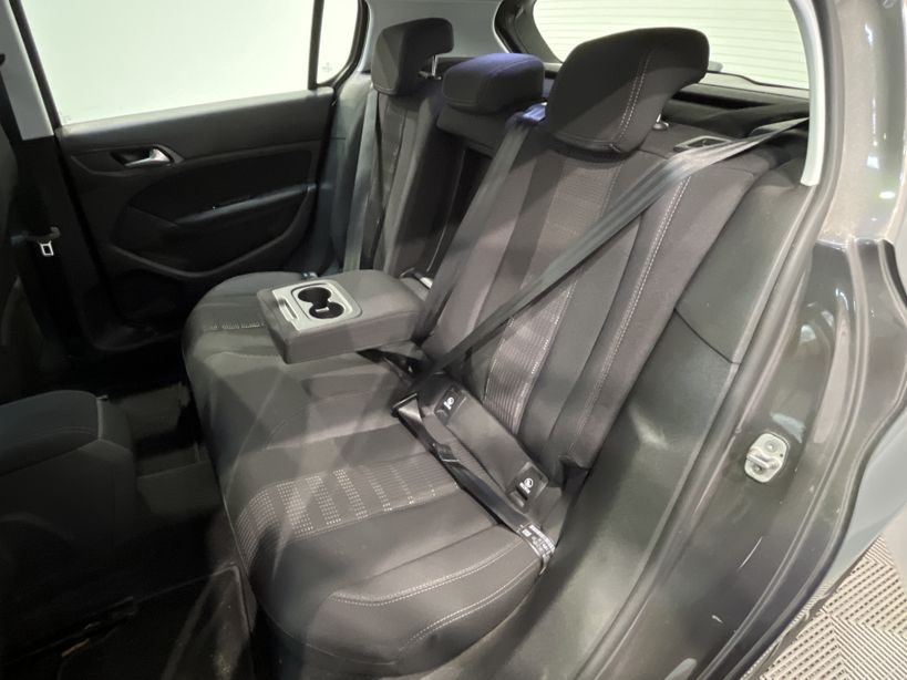 PEUGEOT 308 2016 - Photo n°9
