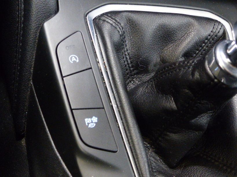 FORD KUGA 2020 - Photo n°12